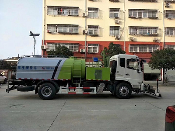 東風天錦國六路面高壓清洗車